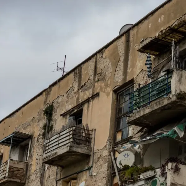 Προσφυγικά Λεωφόρου Αλεξάνδρας: Έκκληση Δούκα για διάλογο ενώ η ζωή του απεργού&hellip;