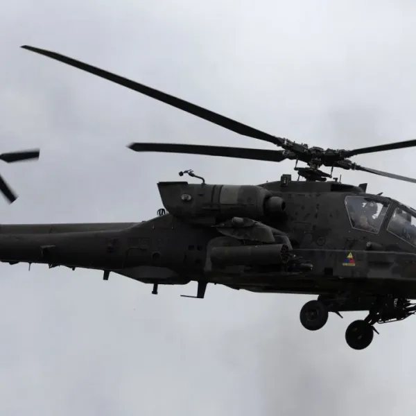 Κατάρριψη αμερικανικού Apache από το Ιράν στα Στενά του Ορμούζ