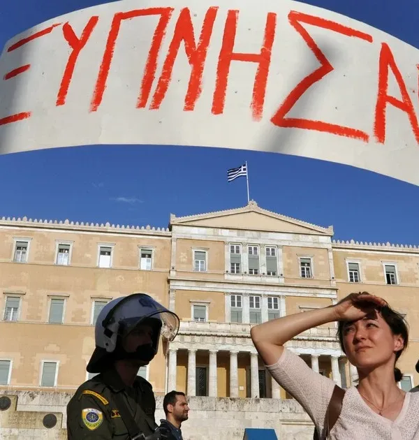 Αφιέρωμα / Τι απέγιναν οι Αγανακτισμένοι 15 χρόνια μετά – Το καλοκαίρι που η Ελλάδα βγήκε στις πλατείες