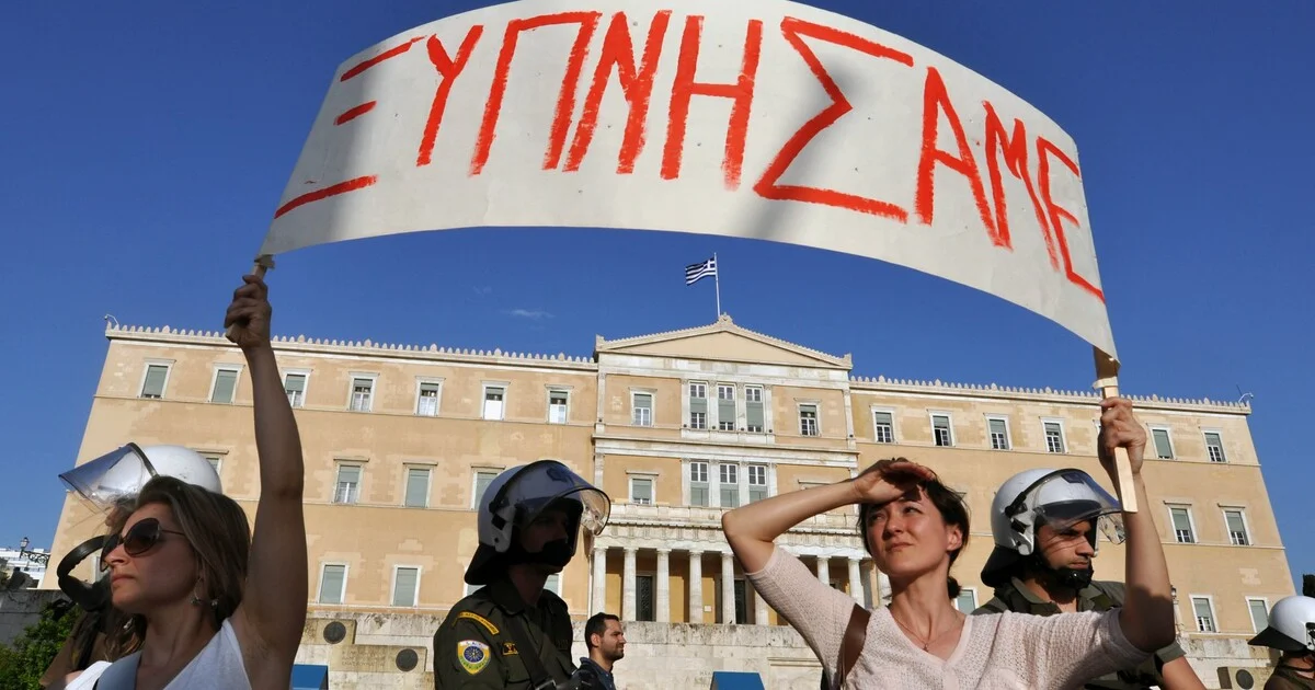 Αφιέρωμα / Τι απέγιναν οι Αγανακτισμένοι 15 χρόνια μετά – Το καλοκαίρι που η Ελλάδα βγήκε στις πλατείες