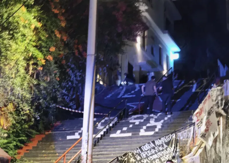 Δολοφονία 25χρονου στα Εξάρχεια – Εξετάζεται σύνδεση με κυκλώματα ναρκωτικών