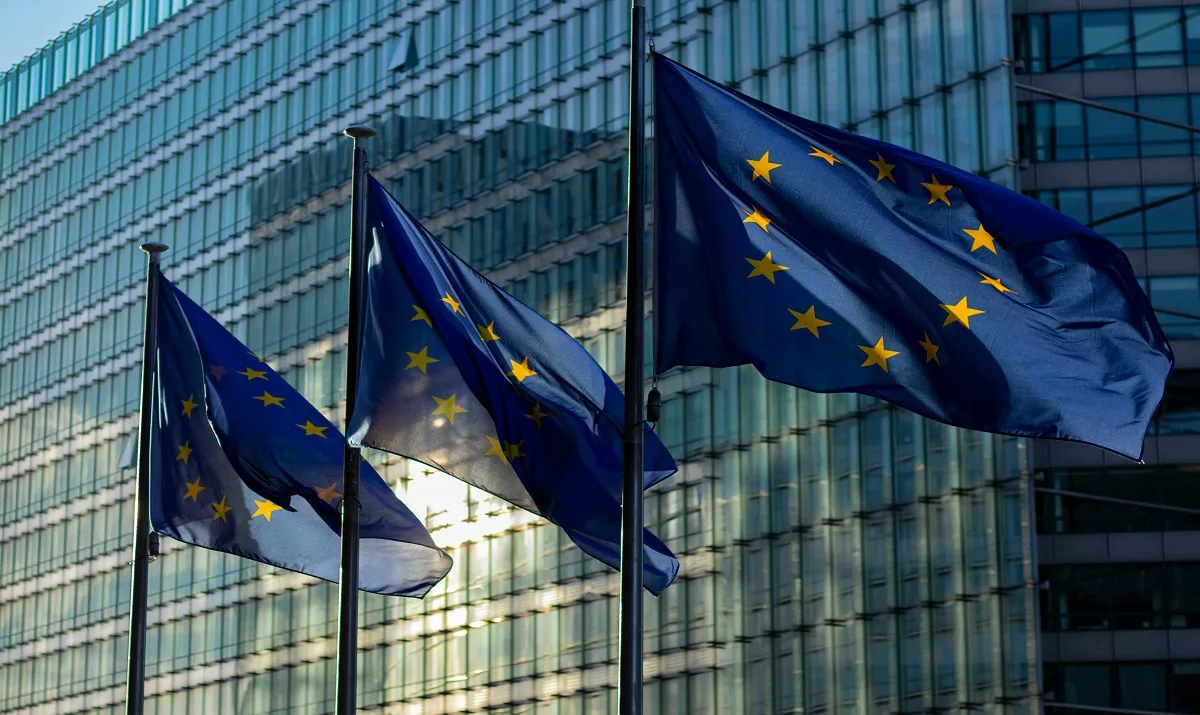 Συνέντευξη / Η Ευρώπη ανάμεσα σε ΗΠΑ και Κίνα — μπορεί να υπάρξει&hellip;