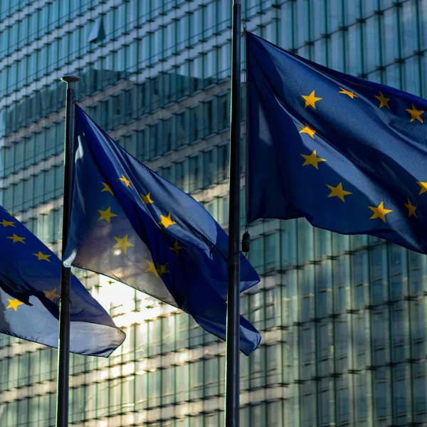 Συνέντευξη / Η Ευρώπη ανάμεσα σε ΗΠΑ και Κίνα — μπορεί να&hellip;