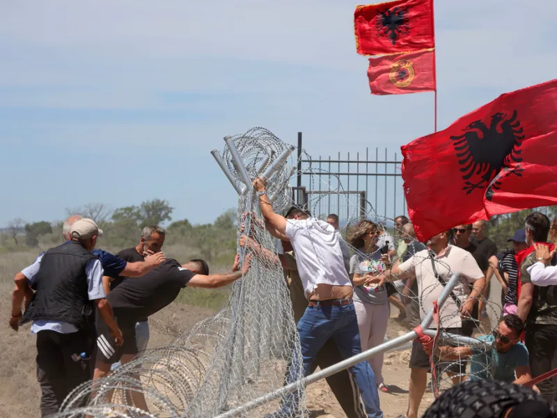 Αλβανία: Φουντώνει η λαϊκή οργή για τα τουριστικά σχέδια του Τζάρεντ Κούσνερ και τις κατασχέσεις γης