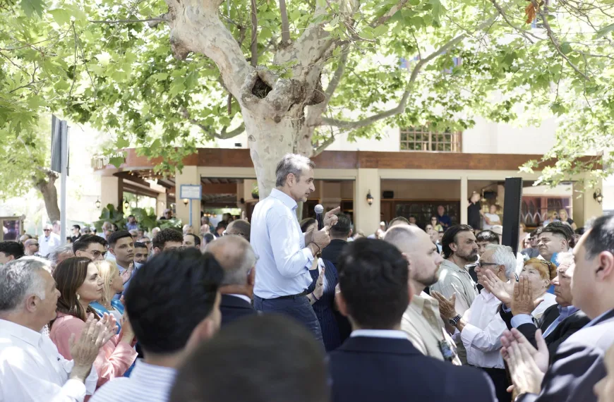 Μητσοτάκης από τη Ρόδο: σταθερότητα, αυτοδυναμία και «τελική ευθεία» προς τις εκλογές του 2027