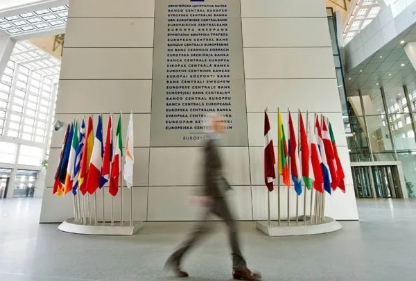 ΕΚΤ: Αύξηση επιτοκίων στο 2,25% λόγω της ενεργειακής κρίσης από τον πόλεμο&hellip;