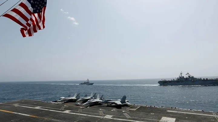 Ιράν: Επιθέσεις σε αμερικανικές βάσεις στον Κόλπο μετά τα πλήγματα των ΗΠΑ – Κλιμάκωση γύρω από τα Στενά του Ορμούζ