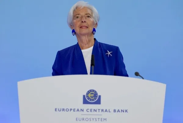 Επιτόκια ΕΚΤ: νέα αύξηση 0,25% με φόντο πιέσεις σε ανάπτυξη και πληθωρισμό&hellip;