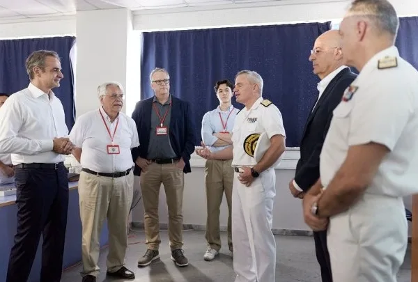 Μητσοτάκης στη Σχολή Ναυτικών Δοκίμων – Συνεργασία Ελλάδας και MIT στην αμυντική καινοτομία