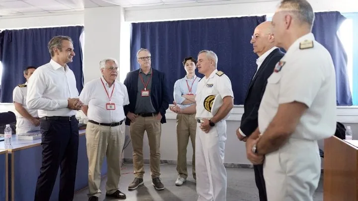 Μητσοτάκης στη Σχολή Ναυτικών Δοκίμων – Συνεργασία Ελλάδας και MIT στην αμυντική καινοτομία
