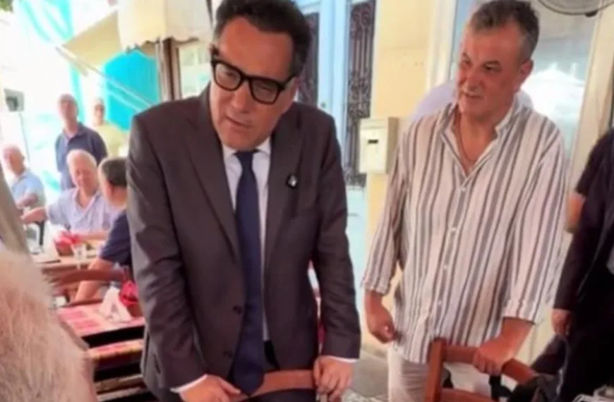 Άδωνις Γεωργιάδης: Τι απαντά για τα έξυπνα γυαλιά Meta και τις καταγγελίες περί καταγραφής πολιτών