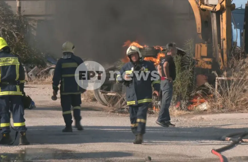 Φωτιά στον Ασπρόπυργο: Έξι τραυματίες, δύο διασωληνωμένοι και ολοσχερής καταστροφή εργοστασίου