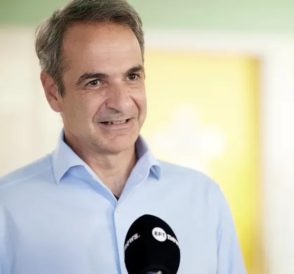 Μητσοτάκης κατά Ανδρουλάκη: «Το ΠΑΣΟΚ είναι συντεταγμένο με αυτούς που πήγαν να καταστρέψουν τη χώρα»