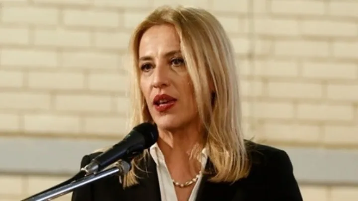Ρένα Δούρου – Υποψηφιότητα για την προεδρία της ΚΟ του ΣΥΡΙΖΑ-ΠΣ και μήνυμα για την αναγέννηση του κόμματος