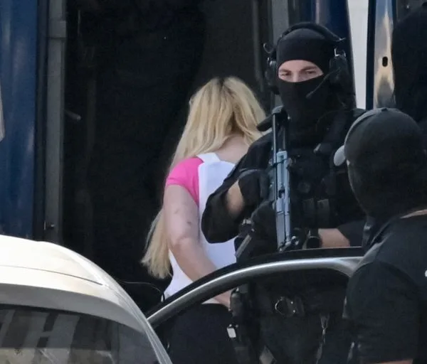 Marfin: Προφυλακίστηκε η 46χρονη – Αρνείται κάθε εμπλοκή στον εμπρησμό