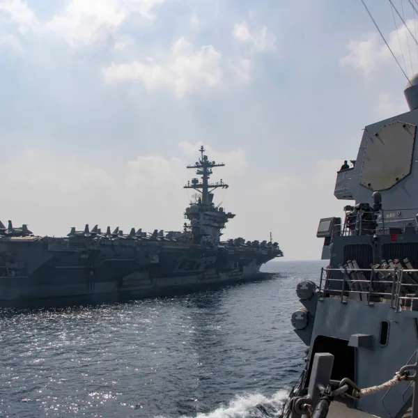 USS Abraham Lincoln: Σε απελπισία το πλήρωμα μετά από 250 ημέρες στη&hellip;