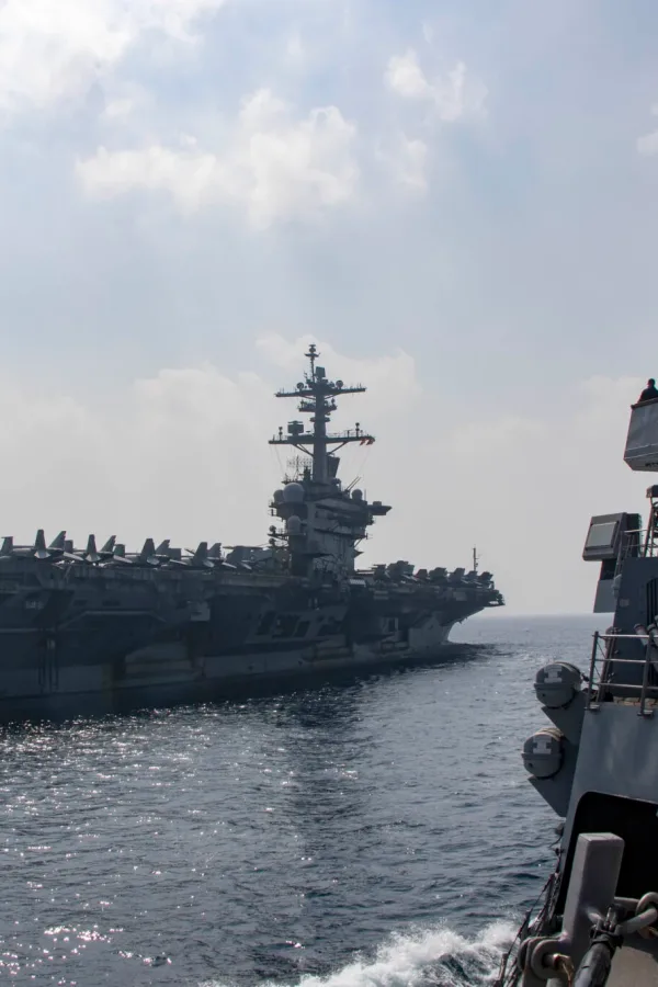 USS Abraham Lincoln: Σε απελπισία το πλήρωμα μετά από 250 ημέρες στη θάλασσα