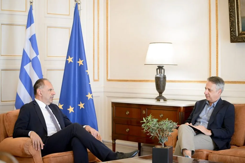 Γεραπετρίτης: «Τα ήρεμα νερά δεν είναι αυτοσκοπός» – Σκληρή απάντηση ΠΑΣΟΚ