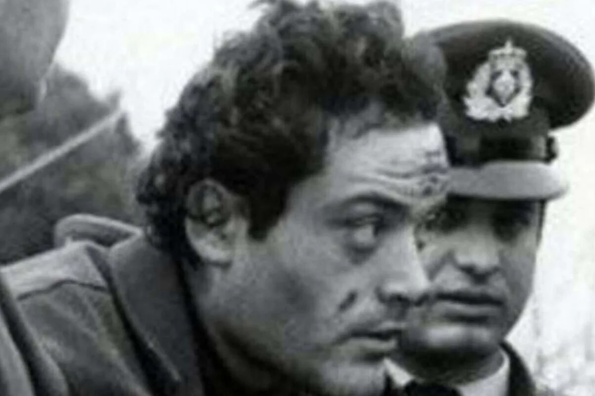 Βασίλης Λυμπέρης: Η τελευταία εκτέλεση στην Ελλάδα – Το οικογενειακό έγκλημα στο Χαλάνδρι…