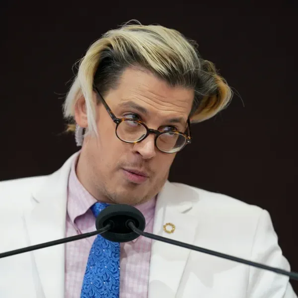 Μάιλο Γιαννόπουλος: Απελάθηκε από τις ΗΠΑ ο ακροδεξιός ακτιβιστής – Το παρασκήνιο της σύλληψης