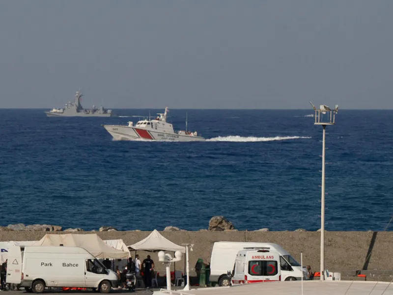 Ναυάγιο στην Κερύνεια: 8 νεκροί και 18 αγνοούμενοι – Αγωνία για τα δύο…