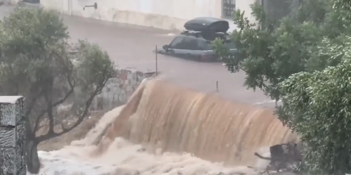 Μάνη: Πρωτοφανής καταιγίδα με πλημμύρες και σοβαρές ζημιές σε σπίτια και δρόμους