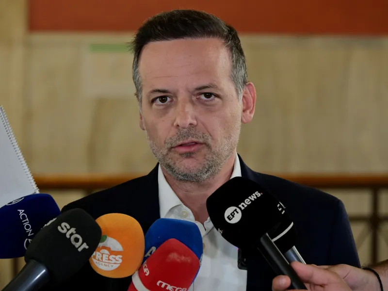 Έκρηξη στην Πλάκα: Τι εξετάζουν οι αρχές για τη διαρροή αερίου και την κατάρρευση του κτιρίου