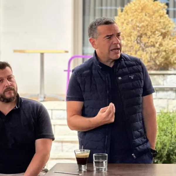 Τσίπρας: «Να παραιτηθεί ο Φλωρίδης»