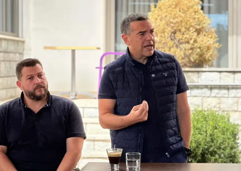 Τσίπρας: «Να παραιτηθεί ο Φλωρίδης»