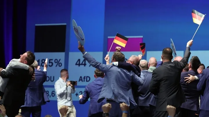 Η AfD στο 44% και το CDU σε ιστορικό χαμηλό – Η επόμενη…