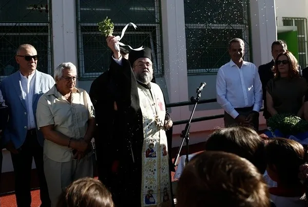 Η νέα σχολική χρονιά ξεκινά με αλλαγές και 75 σχολεία λιγότερα