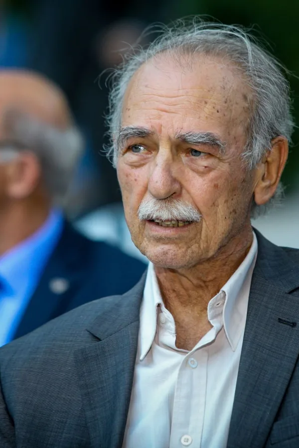 Πέθανε ο Σπύρος Χαλβατζής – Η ζωή του από τις εξορίες της χούντας στην ηγεσία του ΚΚΕ