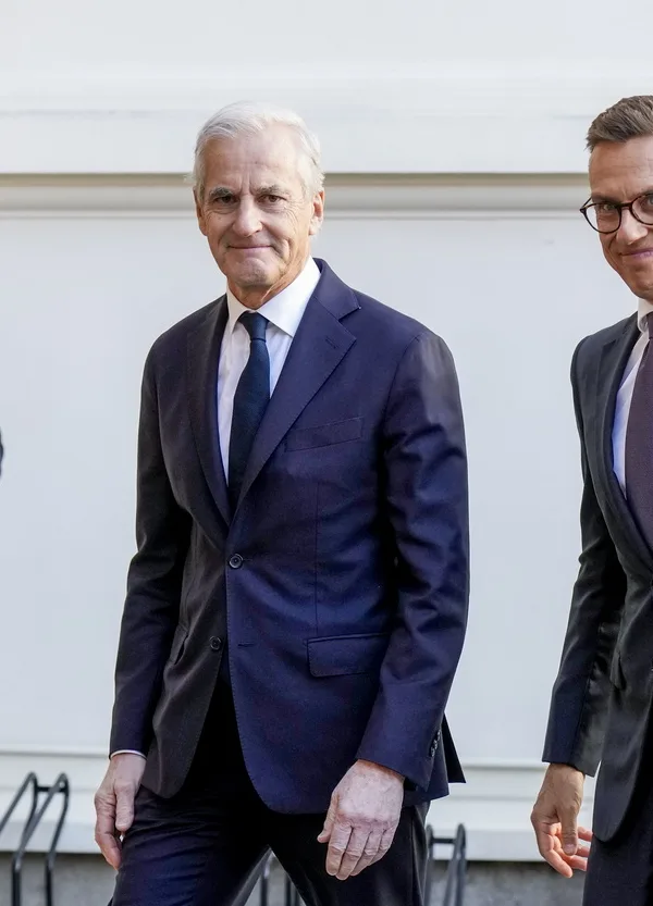 Η επικοινωνία Στουμπ – Στόρε με τον Πούτιν ανοίγει ρήγμα στη σκανδιναβική ενότητα