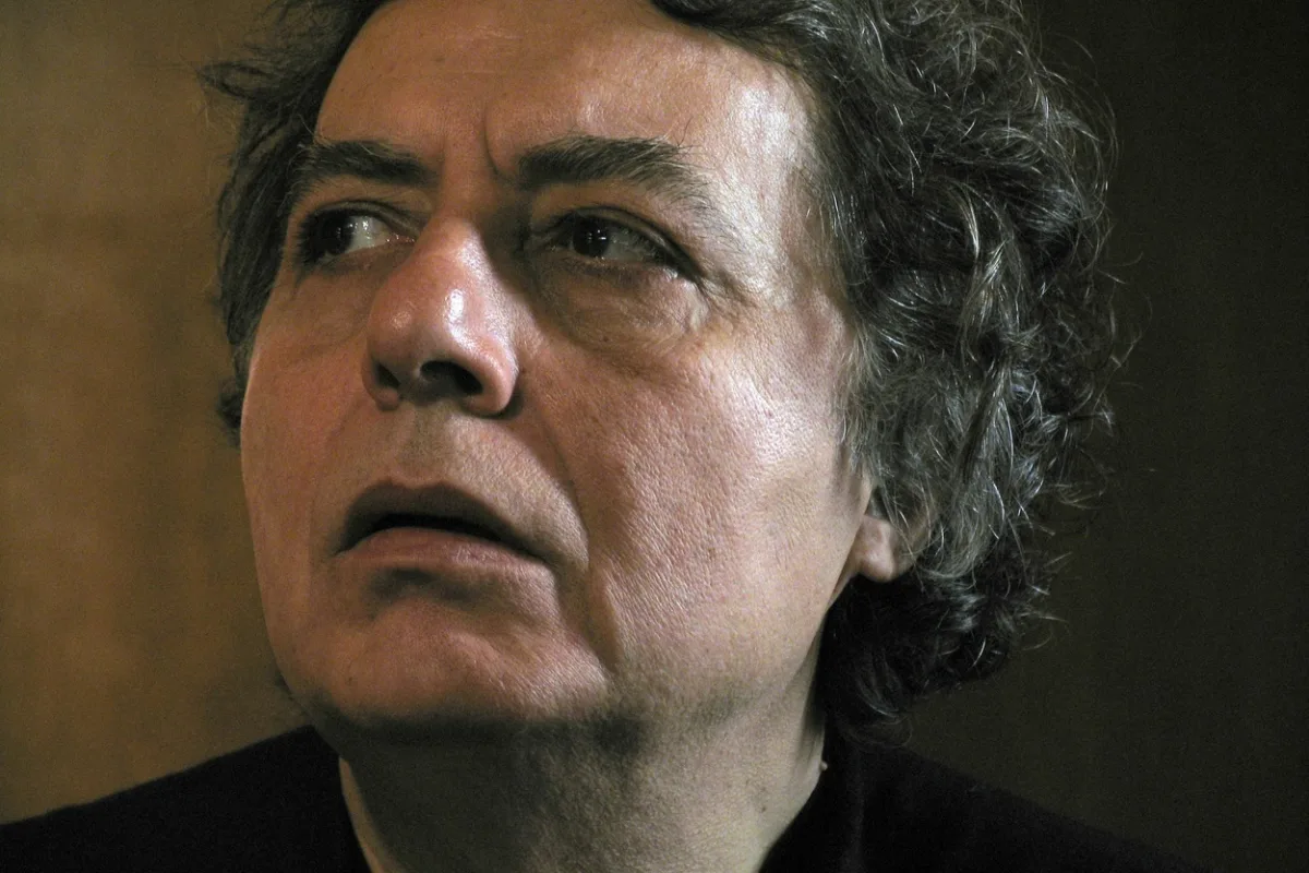 Διονύσης Χαριτόπουλος: Η ζωή, τα βιβλία και η παρακαταθήκη του σπουδαίου συγγραφέα