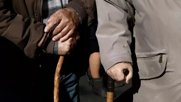 Η Ελλάδα γερνά: Η μακροζωία αλλάζει την υγεία και την κοινωνική φροντίδα